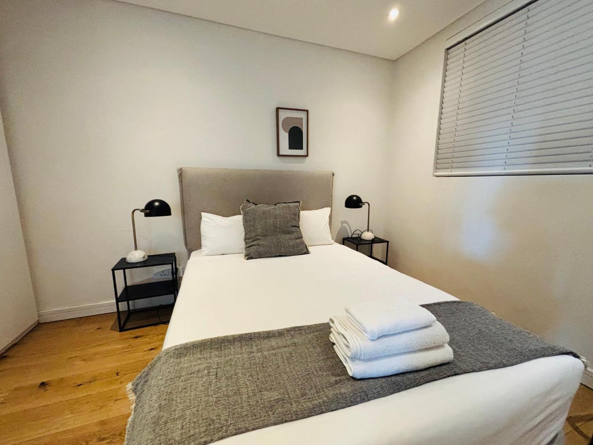 Stunning Seapoint With View Apartment Cape Town